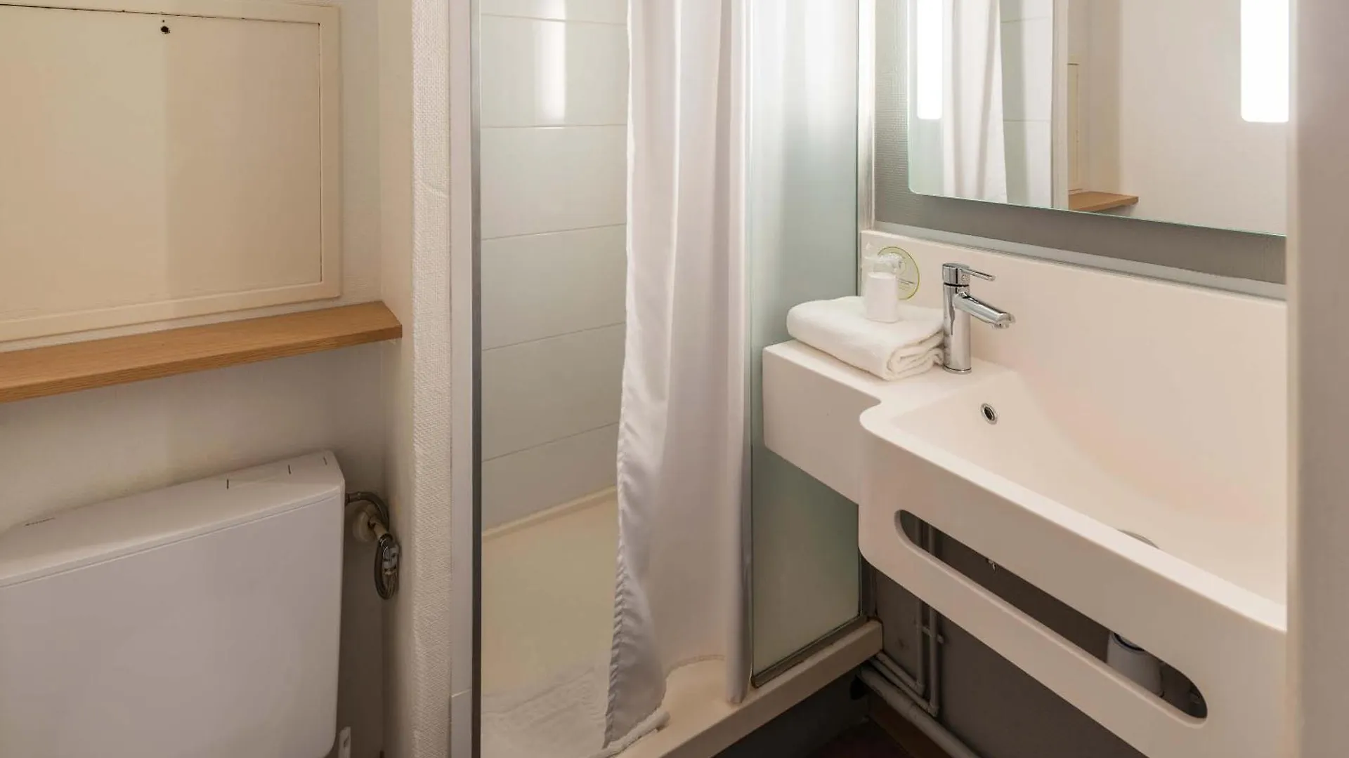 **  B&B Hotel Montauban France